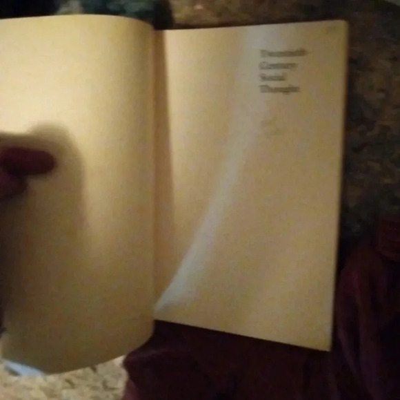 Twentieth-Century Social Thought by Edith King and Robert P. Cuzzort (1989) - Picture 4 of 9